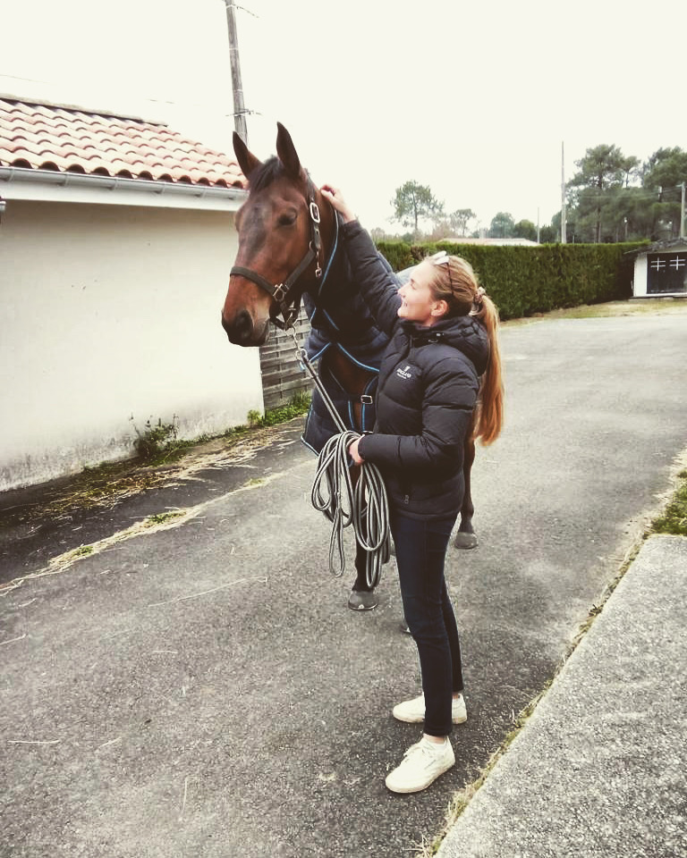 Marie Monteil vétérinaire équin (Chevaux uniquement)