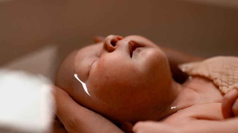 Atelier et Bien Naître | Marine CAZÉ • Thalasso Thérapeutique Bain Bébé • Massage pré & post natal • Rebozo • Ateliers — masseur à Mérignac