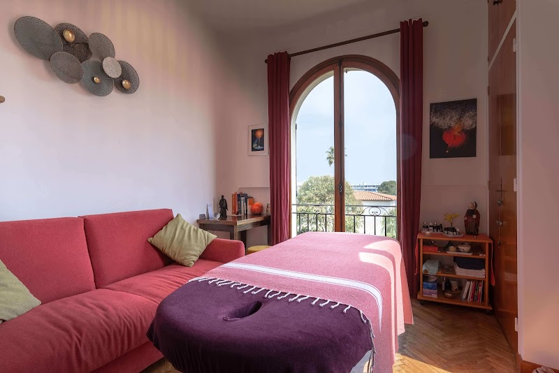 Au Pré de Soie - Drainage Lymphatique Vodder et Massage Bien-Être — masseur à Antibes