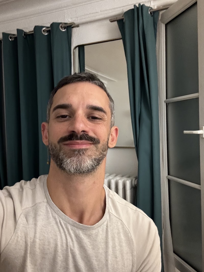 Benoît Tavernier - Massages énergétiques — masseur à Montreuil