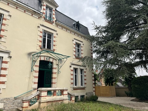 Cabinet de réflexologie plantaire & Sophrologie — masseur à Bourges