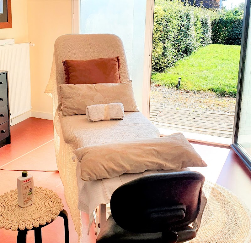Capucine Réflexo' — masseur à Laval