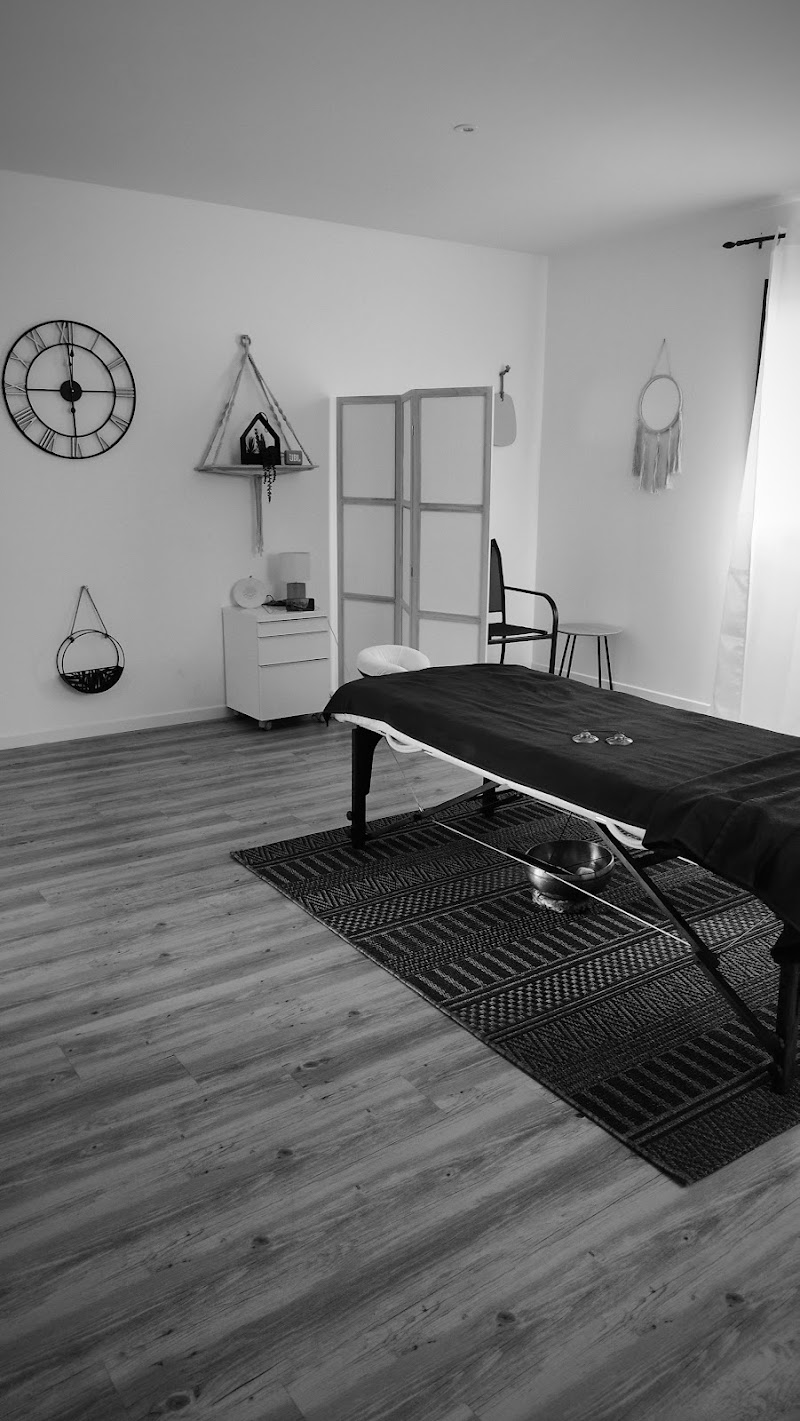Cécile Dulac - Masseuse Bien-être, Sportif et Convalescence à domicile et en cabinet — masseur à Évreux