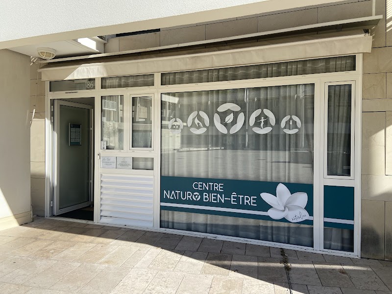 Chloé Landat Naturopathe / Réflexologue / Chi Nei Tsang - Montpellier — masseur à Montpellier