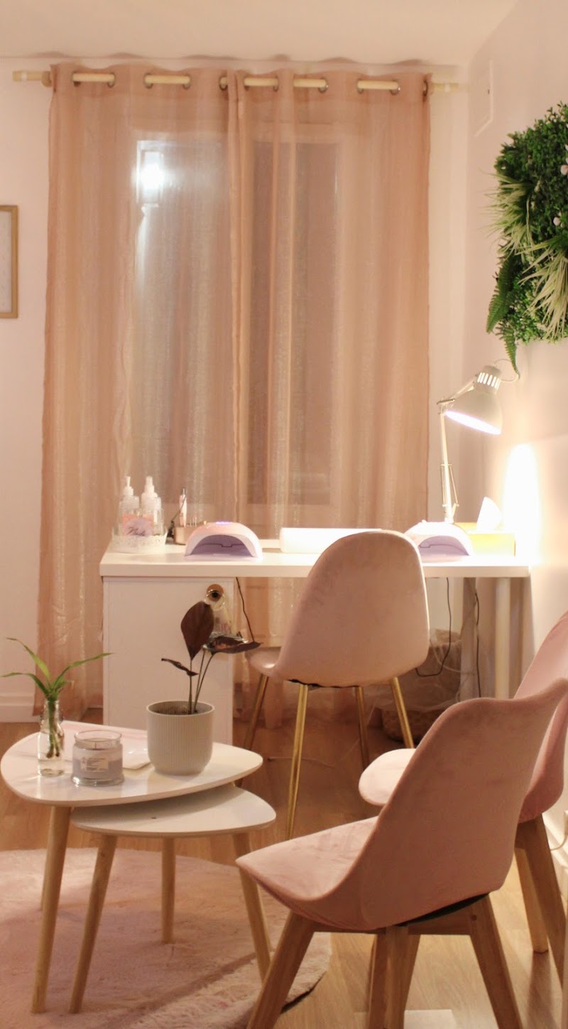 Daniela's Skin and Body - Institut de Beauté — masseur à Rueil-Malmaison