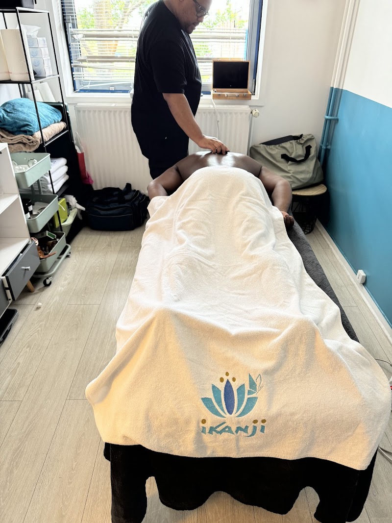 Ikanji — masseur à Évry-Courcouronnes
