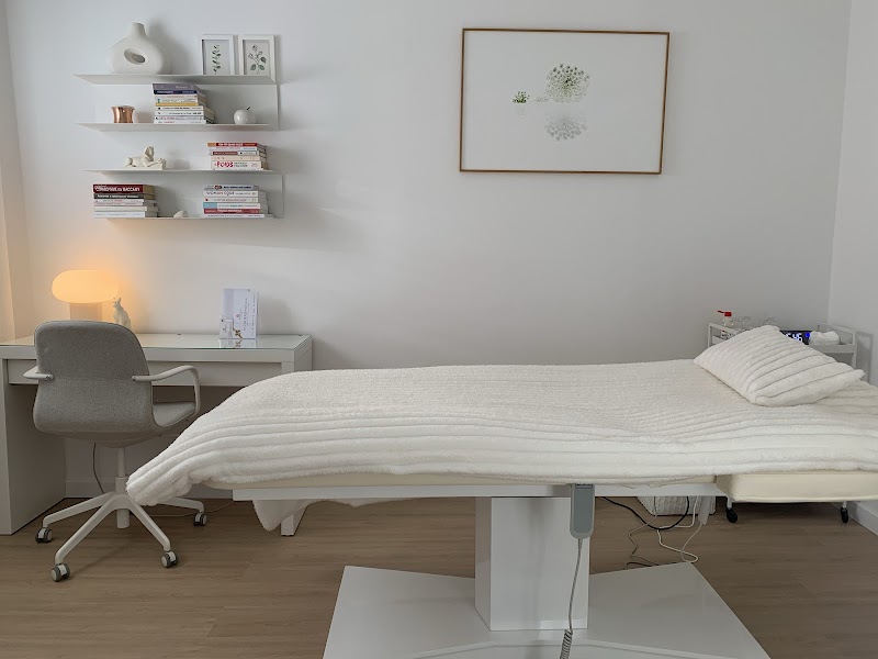 INSTITUT de MINCEUR et BIEN-ÊTRE Chrysanthemum — masseur à Boulogne-Billancourt