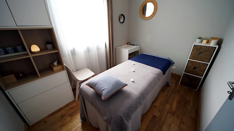 Iona Jeannot Massage bien-être Aix en Provence — masseur à Aix-en-Provence