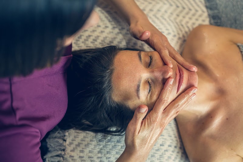 L'atelier des 3 Sens Institut de beauté — masseur à Rennes