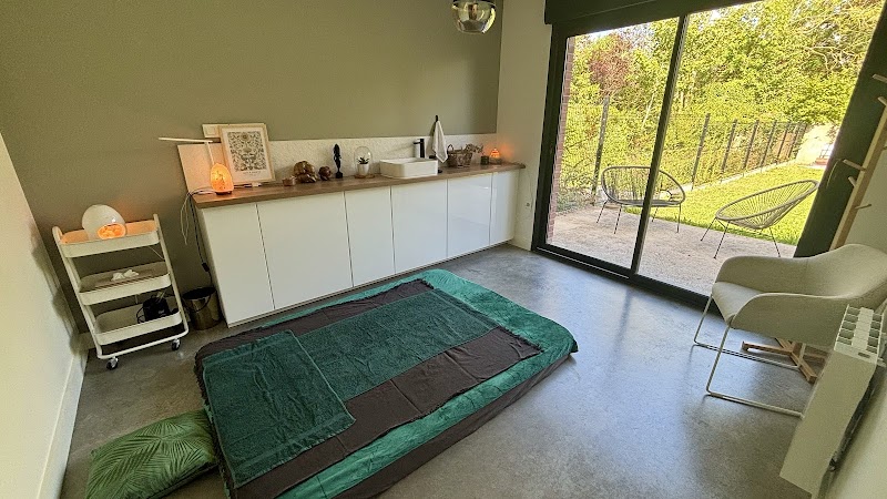 L’aura Sacrée massage — masseur à Roubaix