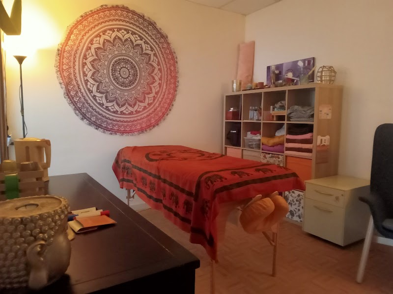 Léa- Massages bien être et Soins ayurvédiques — masseur à Bayonne