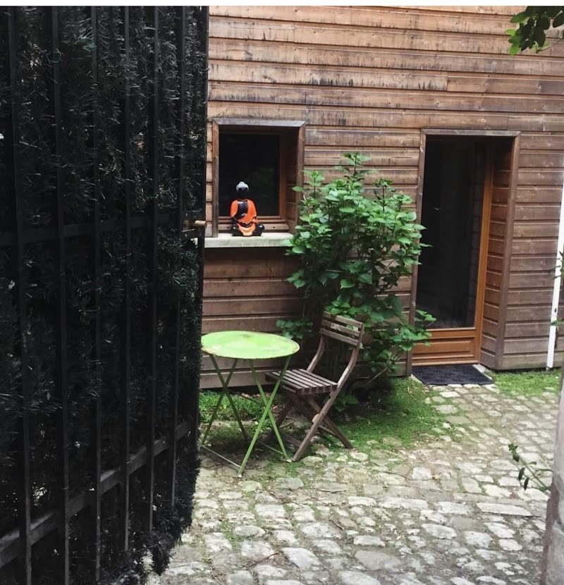 LES SENS DU BIEN-ETRE — masseur à Tours