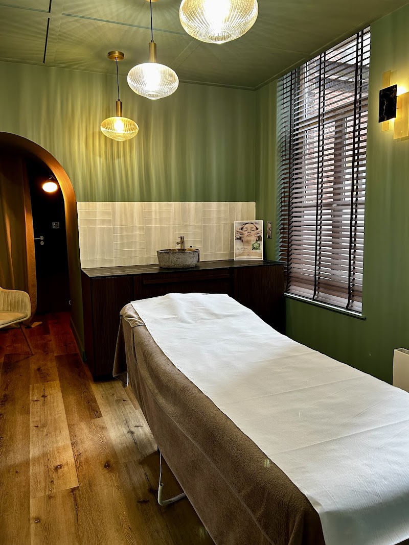 Louise V. — masseur à Lille