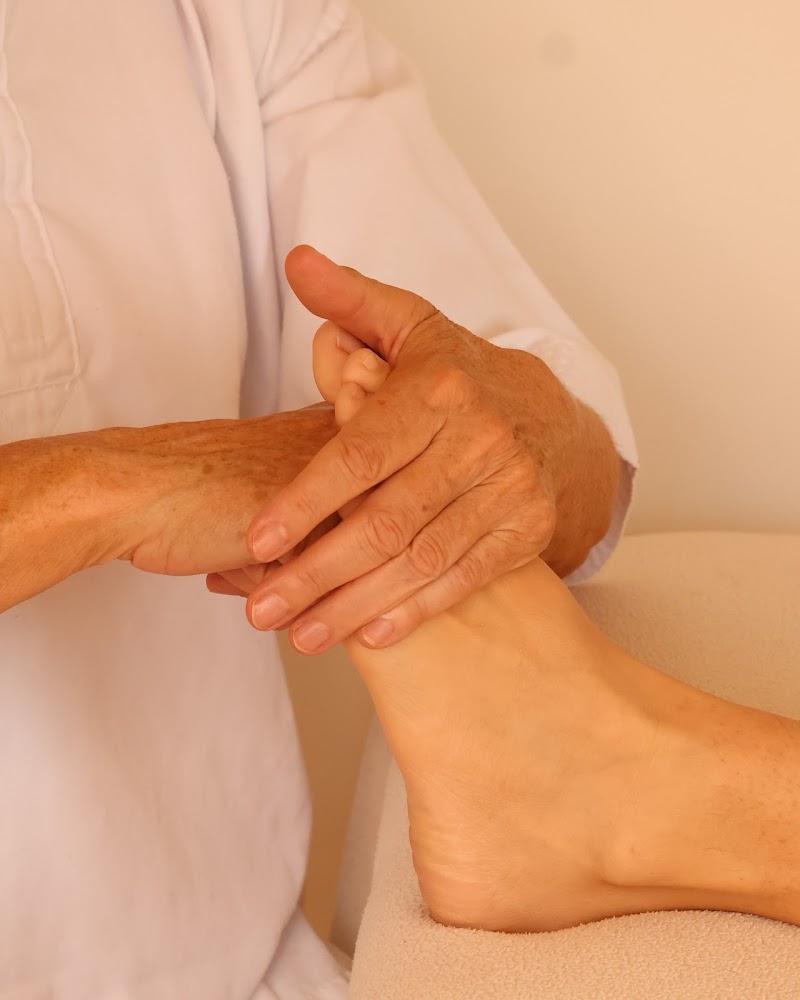 Marie-José Shiatsu, Réflexologie, Kobido & Amma — masseur à Cannes