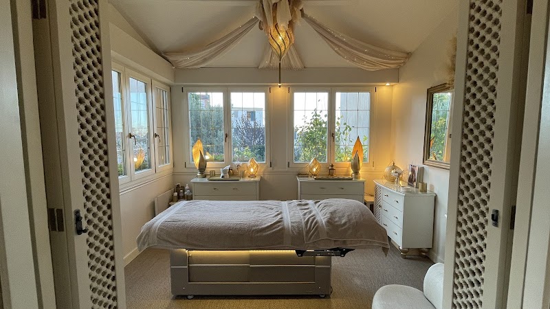 Martin Celine - Réflexologue - Clamart (92) - Hauts de Seine — masseur à Clamart