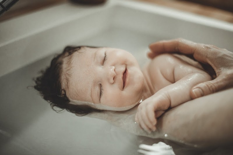 Natur'eau Amandine : Naturopathie et périnatalité Troyes/aube - Thalasso Bain Bébé- Doula — masseur à Troyes