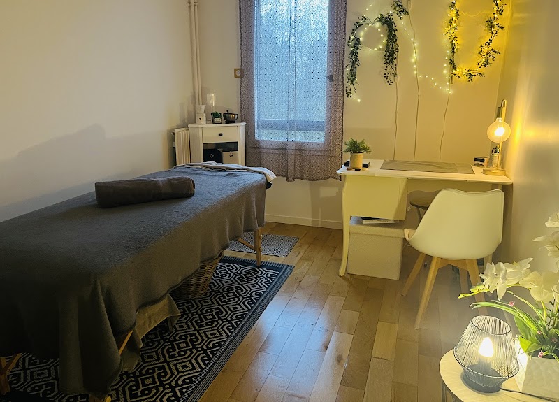 Reflet zen - Naturopathie-gestion du stress, émotions, Massages & Soins Énergétiques de bien-être sur Cergy- 95 val d’oise — masseur à Cergy