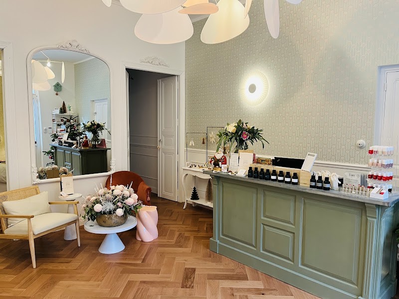 Rose Simone - Institut de Beauté Béziers - Head-Spa — masseur à Béziers