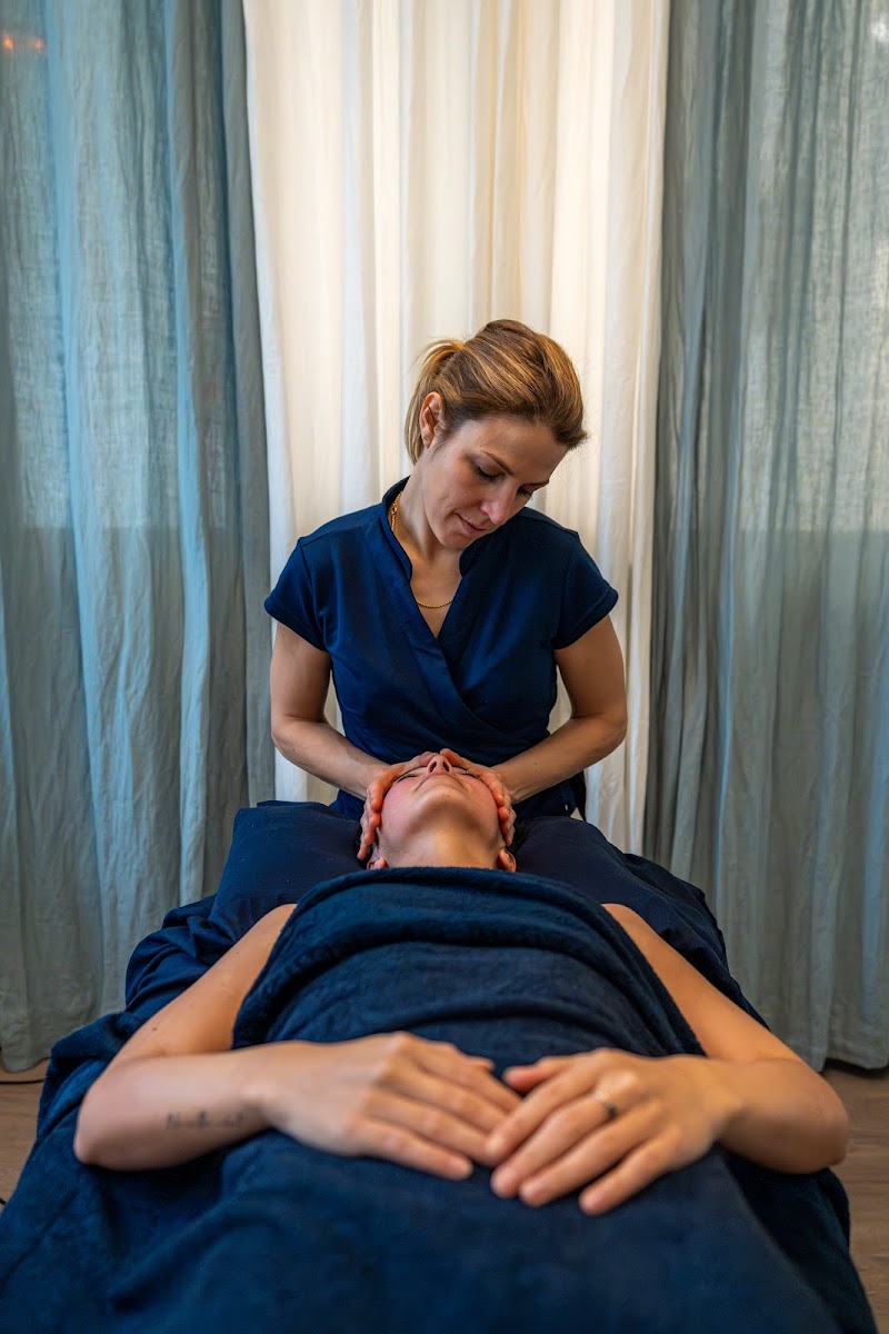 Sandrine YourWelln'S- Massage Paris Thérapeutique Holistique & drainage lymphatique — masseur à Issy-les-Moulineaux