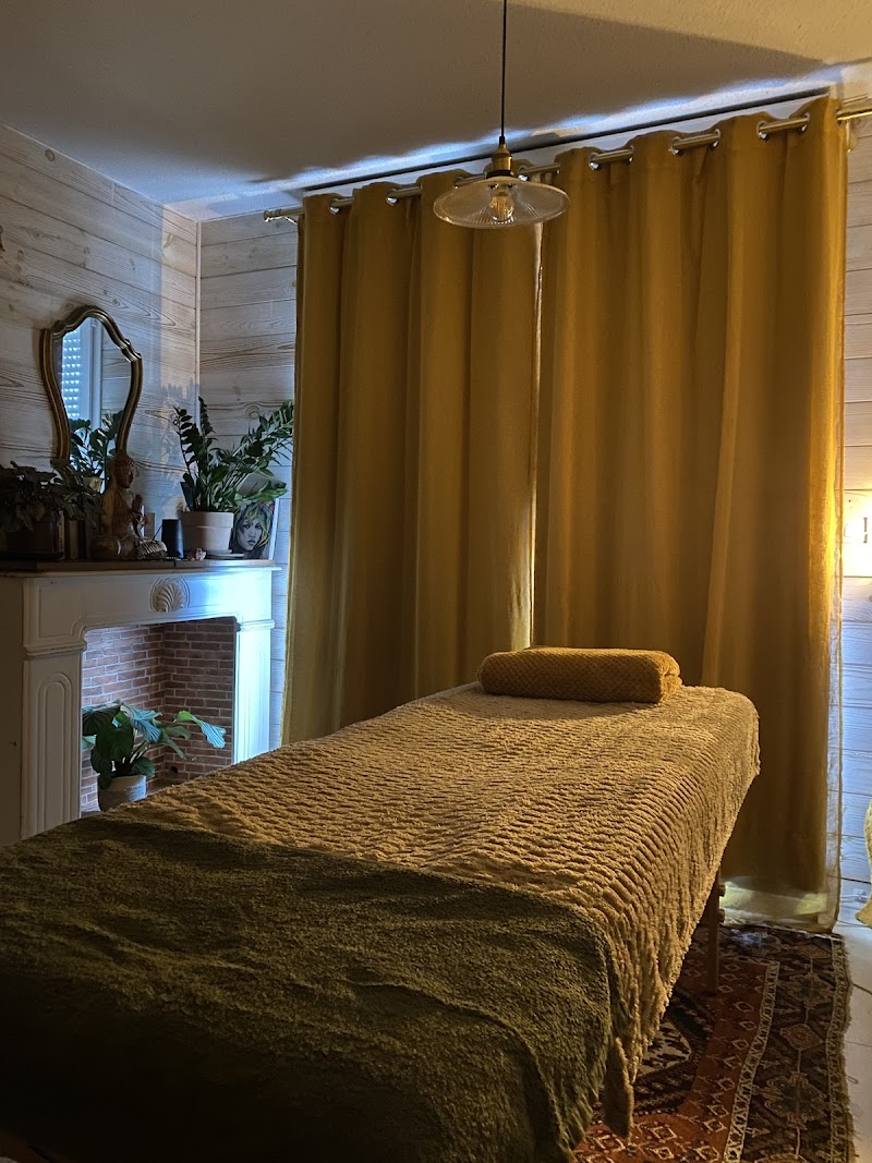 Stephanie Lazzarotto Kobido et Maderothérapie La Rochelle et île de Ré — masseur à La Rochelle